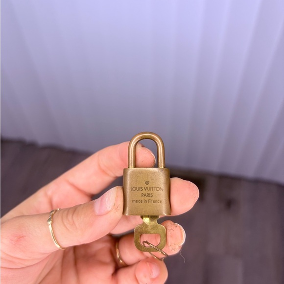 Louis Vuitton Brass Goldish lock and Key - Picture 1 of 5